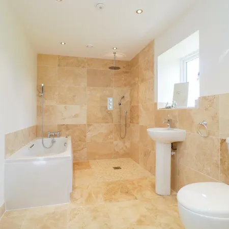 Golden Valley Barn *