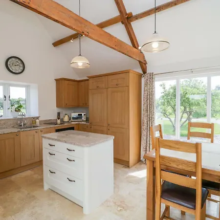 Golden Valley Barn Prázdninový dům