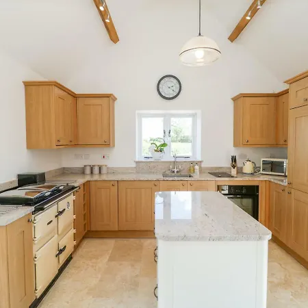 Golden Valley Barn Bristol