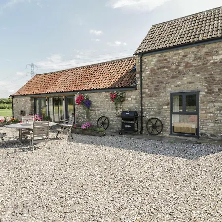 Holiday home Golden Valley Barn *