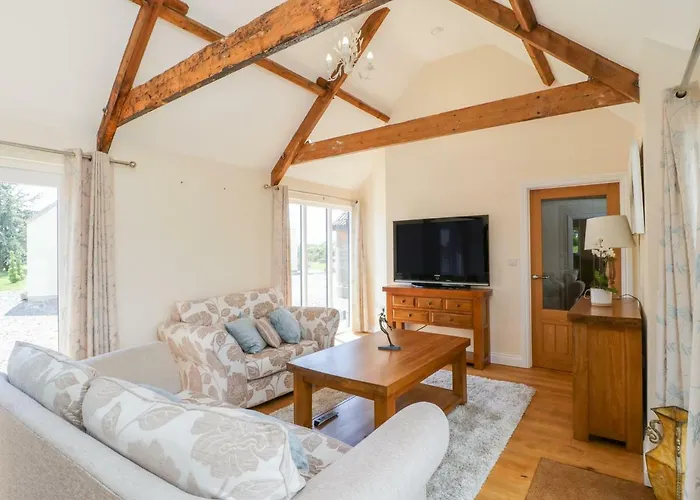 Golden Valley Barn * Bristol